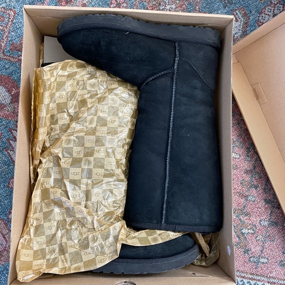 UGG Tall boots size 9 - Picture 5 of 11